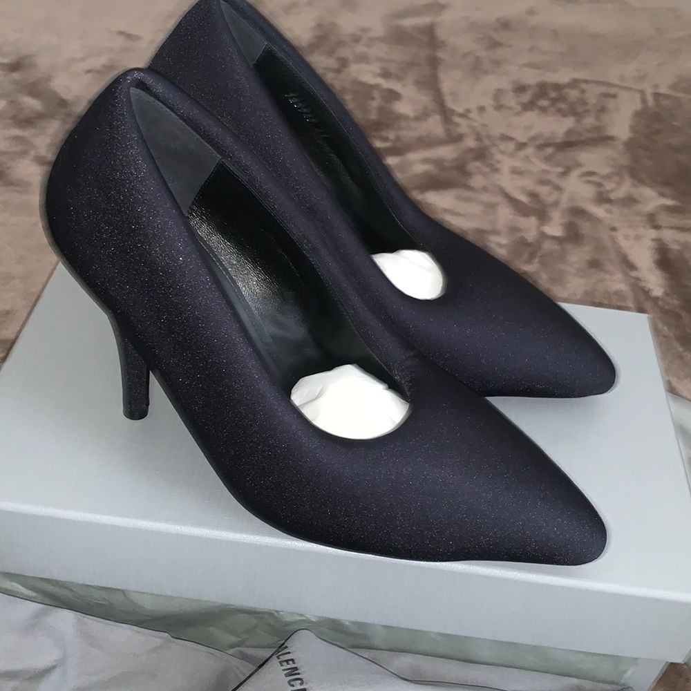 Balenciaga Women’s XL Pump